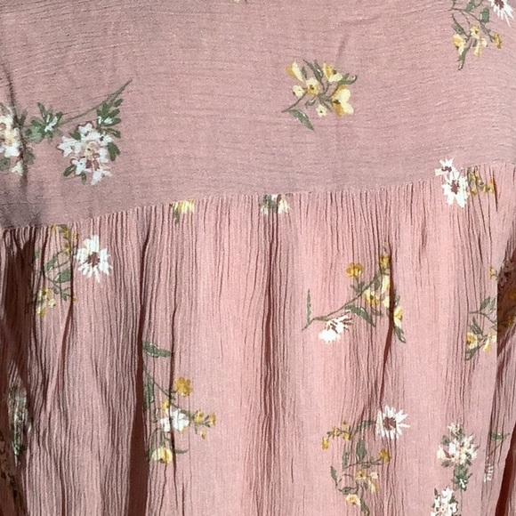 Pink Republic NEW - Sz S - ballon long sleeved - keyhole front - floral top - Picture 7 of 9